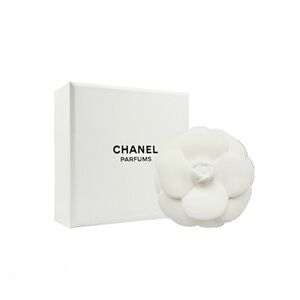 CHANEL Ceramic Camellia Flower Perfume Diffuser Paperweight VIP NEW IN BOX